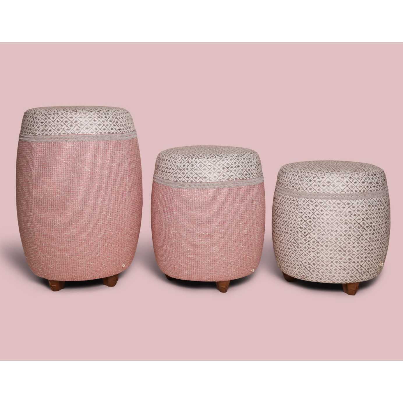 Luxe barkruk stoel poef met luxe stof roze wit paars patroon ster
