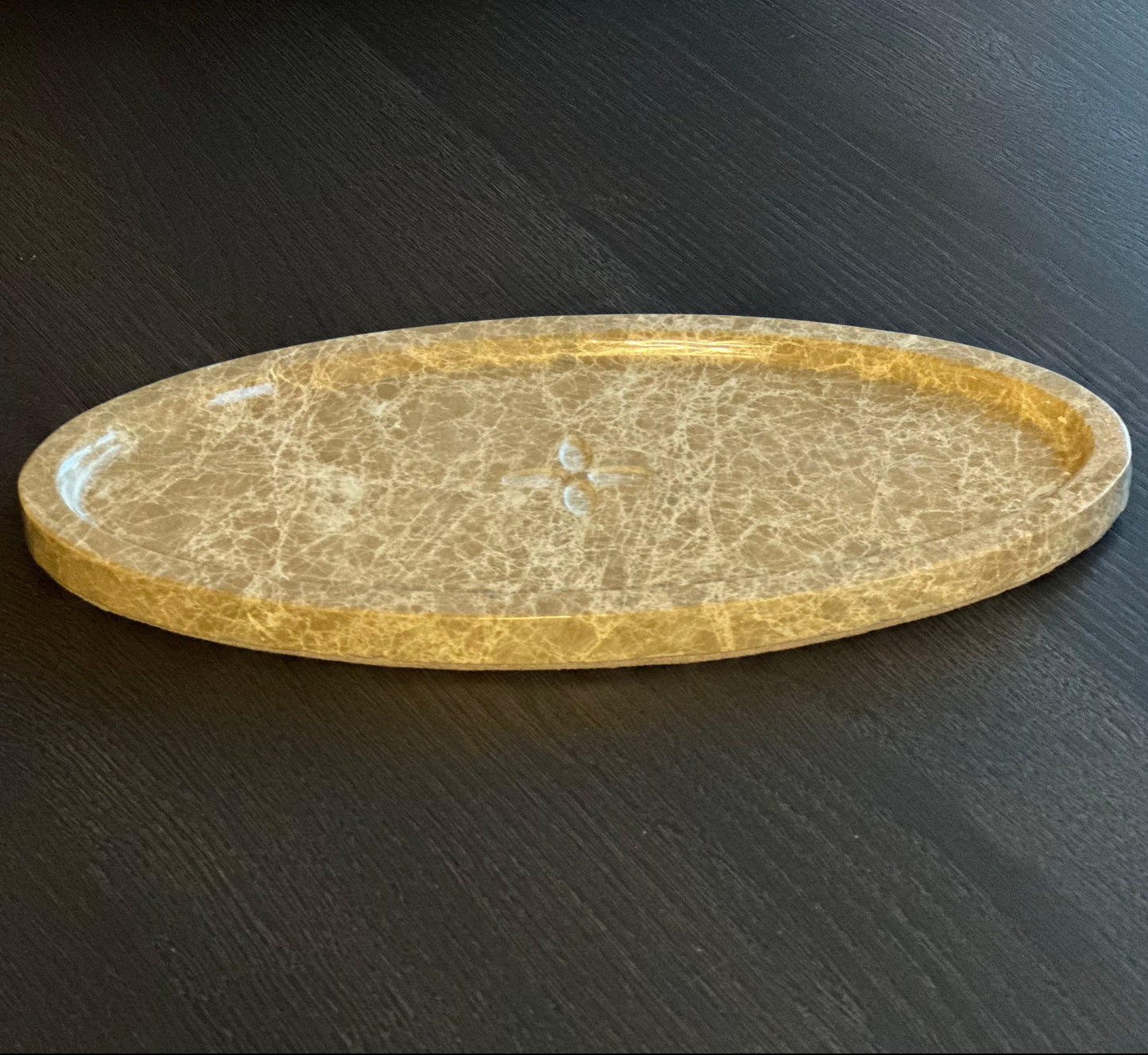 Marmere ovaal dienblad beige