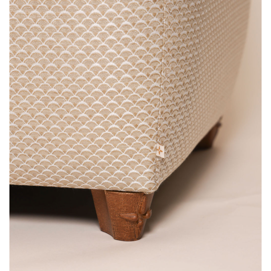 Luxe hocker houten pootje