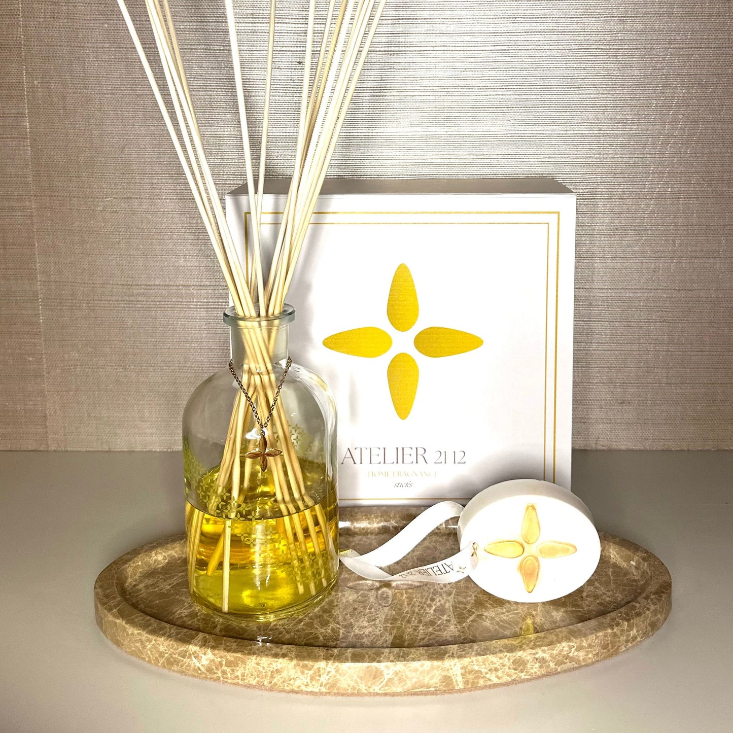 Luxe gift set geurstokken baccarat marmere dienblad cadeau pakket