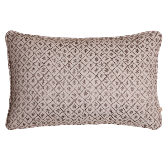 Luxe kussen met luxe stof roze wit paars patroon ster